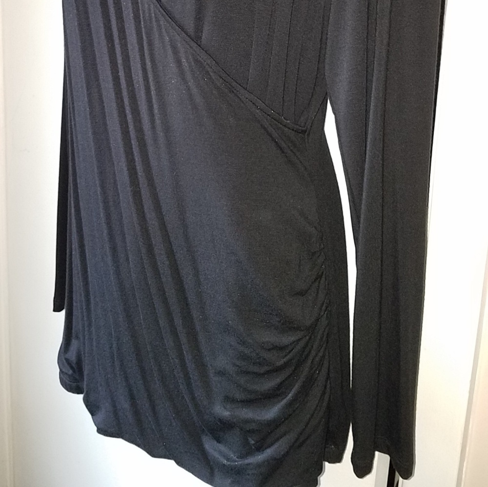 Black surplice long-sleeve shirt, w/zipper details - Picture 3 of 6